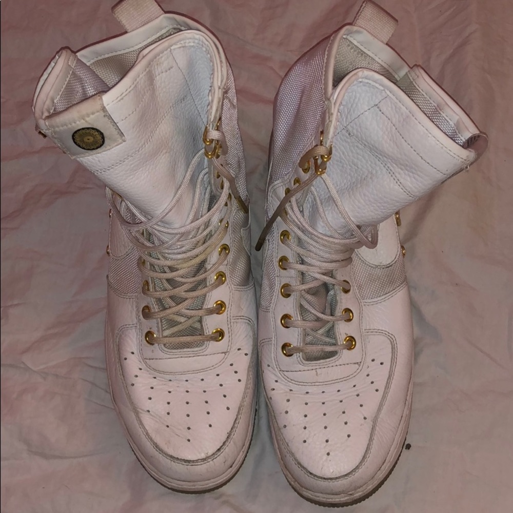 Men’s nike AF1 ‘LNY’ Special Edition Gold Accents